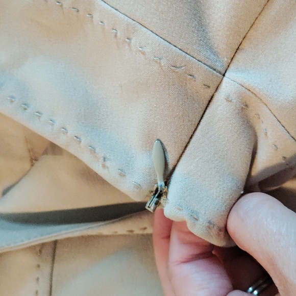 Skirts - Picture 2 of 4